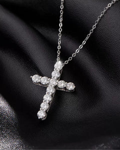 925 Sterling Silver Cross Necklace Close-up – AriaEcho