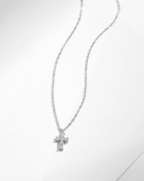 D Color VVS1 moissanite and 925 sterling silver necklace details