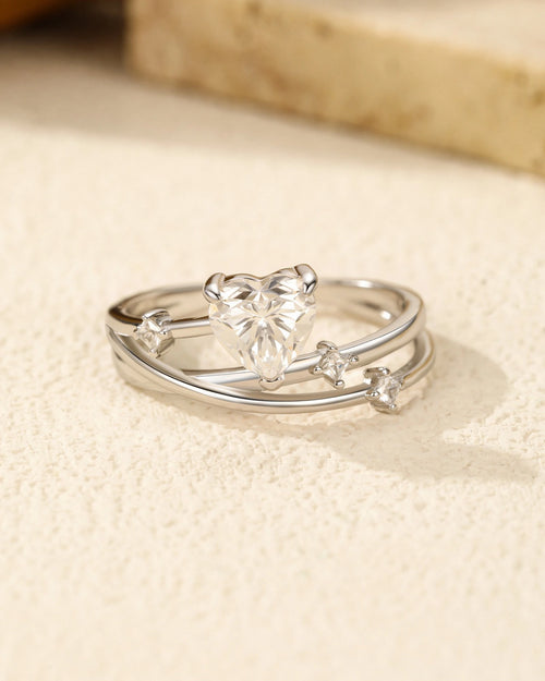 D Color VVS1 moissanite and 925 sterling silver ring details