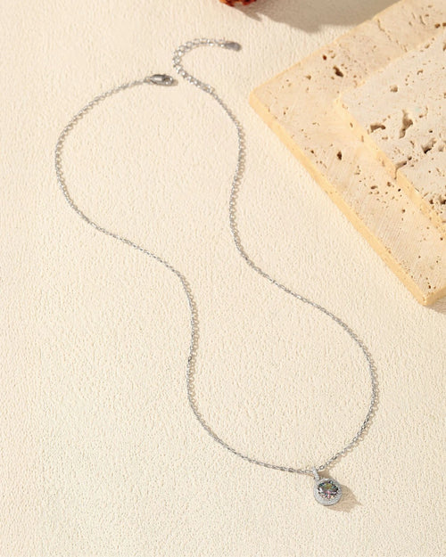mystic-moissanite-halo-necklace-material-details.webp