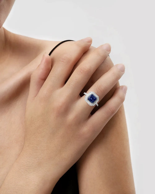 Éclatant Sapphire Cocktail Ring-AriaEcho Jewelry