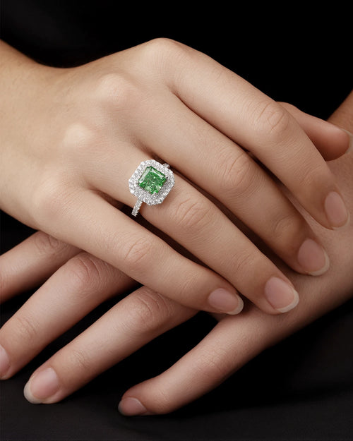 Éclatant Green Cocktail Ring-AriaEcho Jewelry