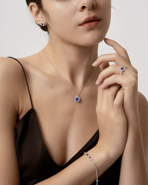 Éclatant Tanzanite Round Studs-AriaEcho Jewelry