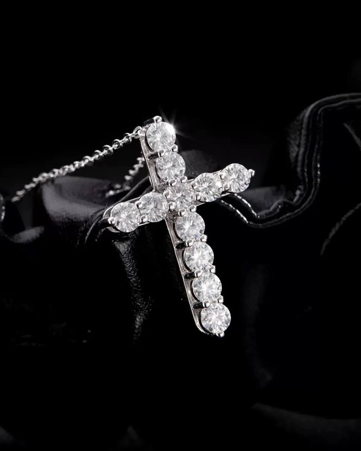 Close-up Sparkling Moissanite Cross Pendant – AriaEcho