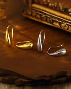 925 silver and gold waterdrop earrings product display